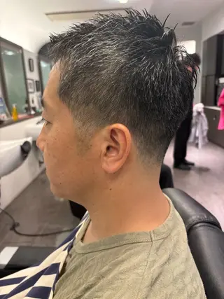 ショート 中山 海舟のヘアスタイル
