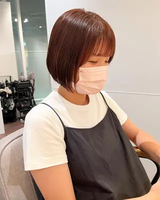 ショート カラー 片岡 由依のヘアスタイル