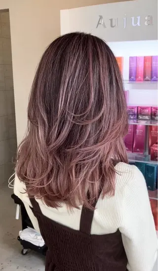 カラー HIRO ✂︎のヘアスタイル
