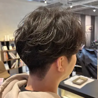 ショート ONE.STOP. LABO/メンズのヘアスタイル