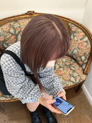 カラー 犬塚 梨花のヘアスタイル