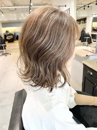 ミディアム noi MIKUのヘアスタイル