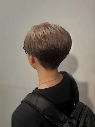 ショート カラー 𓍲꙳yamada haruna⋆ 𓍱のヘアスタイル