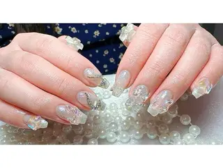 ミディアム 戸井田 静香のネイルデザイン