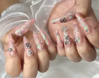 ネイル bijou nails　蓮のネイルデザイン
