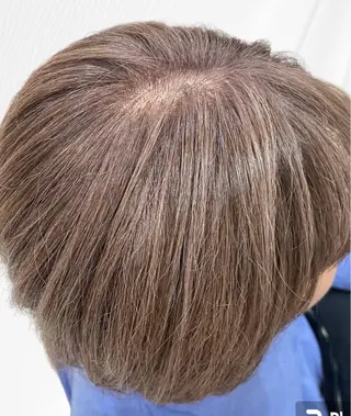 ミディアム maya🌷白髪ぼか し✳︎脱白髪染めのヘアスタイル