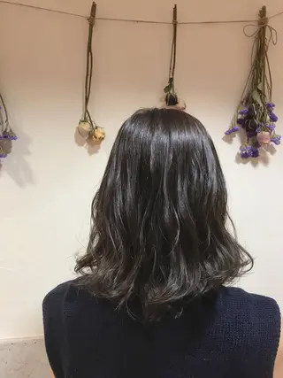 ミディアム カラー 🪐脱白髪染め 🪐松尾菜々美のヘアスタイル