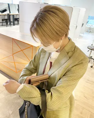 ショート ラベンダーカラー＆ ミルクティー太田のヘアスタイル