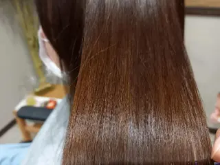 カラー 上原 嘉代子のヘアスタイル