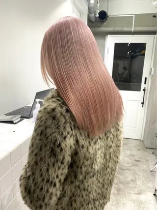 セミロング カラー 🦄垢抜けボブ特化× 暖色カラー未来🦄のヘアスタイル