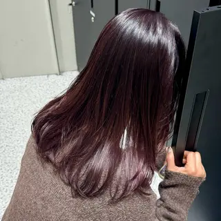 ミディアム カラー juri .のヘアスタイル