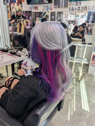 カラー ロング 推しカラー🦉にじさ んじカラー🌈🕒✨のヘアスタイル