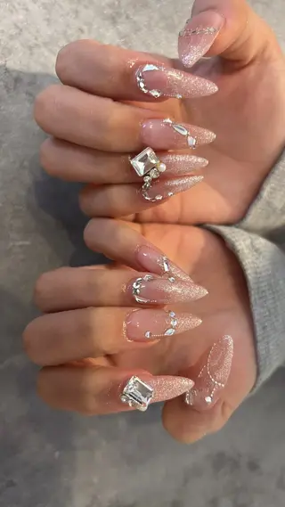 ネイル Mignon所属・Mignon 、のネイルデザイン