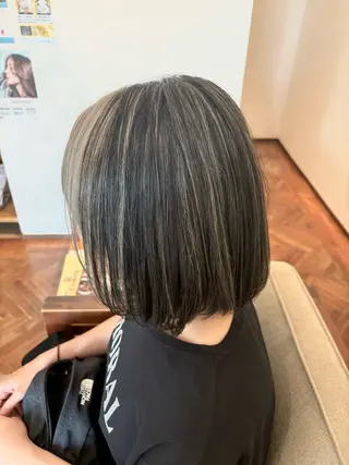 ミディアム カラー 秋山知穂ショート/ 縮毛矯正はお任せ🧸のヘアスタイル