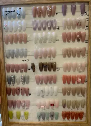 ネイル きらきらネイルサロン所属・池田 もえのネイルデザイン