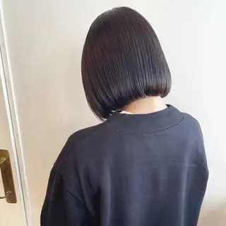 ショート カラー MIOベージュカラー 柔らかいカラーのヘアスタイル