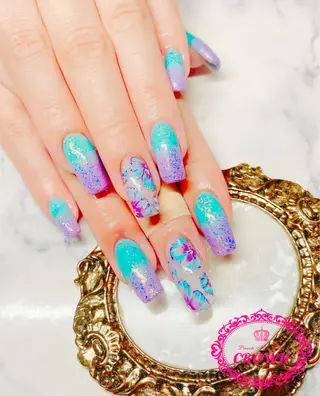 ネイル CROWN プライベートサロンのネイルデザイン