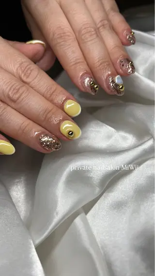 ネイル 𝐧𝐚𝐢𝐥 𝐌𝐢𝐖𝐢𝐢のネイルデザイン