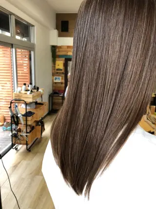 セミロング 酸性縮毛矯正　美髪 特化サロン　八百村のヘアスタイル