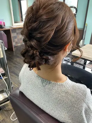 ヘアアレンジ 秋月 亜耶のヘアスタイル