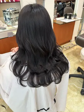ロング 亀山 来未のヘアスタイル