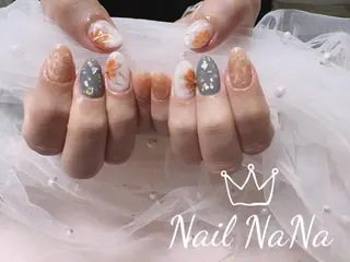 ミディアム カラー ネイル Nail NaNaのネイルデザイン