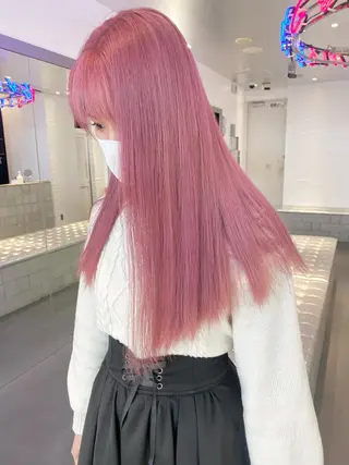 ロング パーマ ヘアアレンジ 🎨ハイトーン/ 切りっぱなし みつきのヘアスタイル