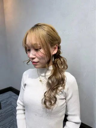 ヘアアレンジ りおん レイヤー/ベージュのヘアスタイル