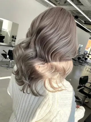 ロング カラー 齋藤 梨乃のヘアスタイル