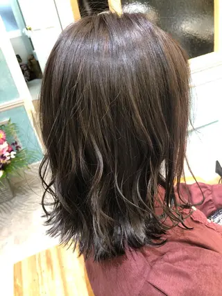 ミディアム カラー 縮毛矯正 髪質改善 韓国風レイヤー 吉田のヘアスタイル