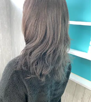 カラー 佐藤 沙也輝のヘアスタイル