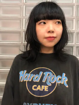 ミディアム eri kinjoのヘアスタイル