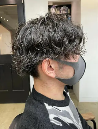 ショート カラー パーマ メンズ 🌈本物の髪質改善 森田涼平のヘアスタイル