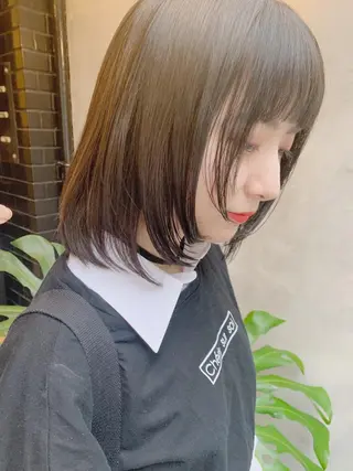 ミディアム カラー トップ スタイリストのヘアスタイル