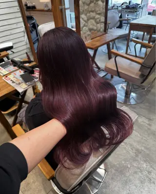 ロング カラー Yuzuha .のヘアスタイル