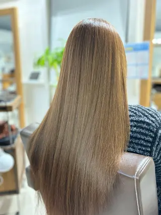 ロング 岩崎 裕次のヘアスタイル