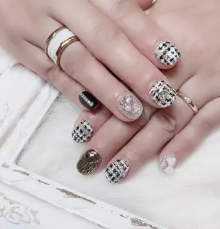 ネイル MoonNail ユリ🌸のネイルデザイン