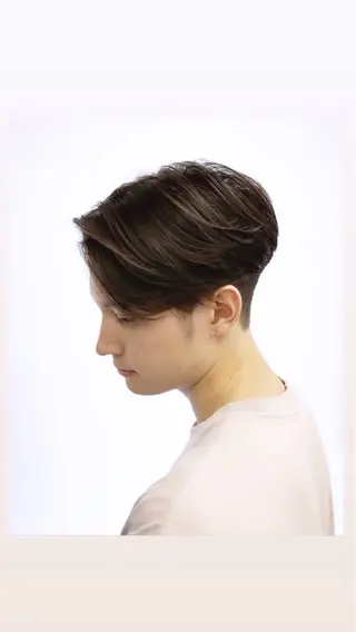 ショート カラー REMMA 外国人風メンズヘアのヘアスタイル