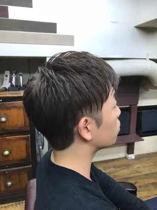 メンズ 🌱透明感カラー☘️ TOYO🌱のヘアスタイル