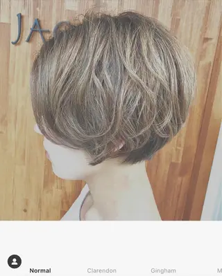 ショート カラー 佐治 梨乃のヘアスタイル