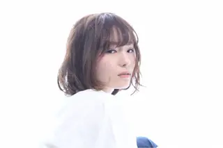 ミディアム カラー パーマ 安達 俊亮のヘアスタイル