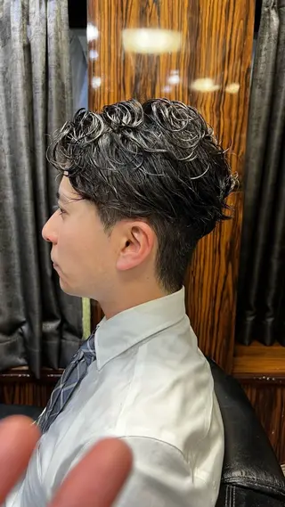 パーマ メンズ 松本 拓馬のヘアスタイル