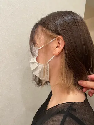 カラー 岡田 真弥のヘアスタイル