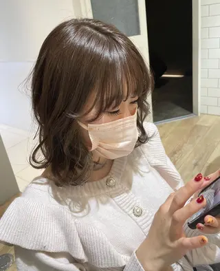 ミディアム カラー パーマ ヘアアレンジ メンズ キッズ ネイル マツエク・マツパ 🫧垢抜けヘア🫧 SHIORIのヘアスタイル