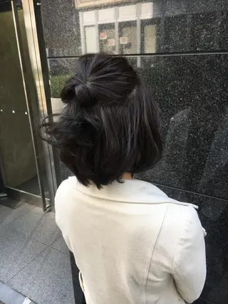 ミディアム 角床直哉 カラーカットNO 1のヘアスタイル