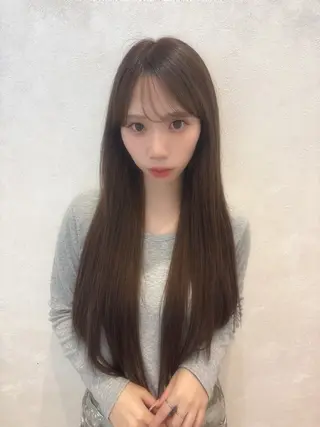 ロング カラー 前田 藍央のヘアスタイル