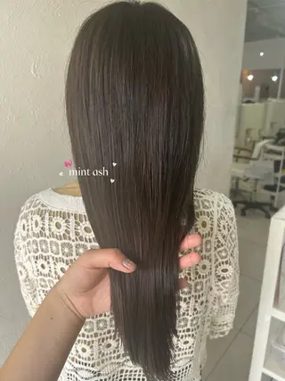 ロング カラー ナナミ-YUCCA モデル様募集中のヘアスタイル