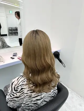 カラー 🪞THEATER 表参道店🩰のヘアスタイル