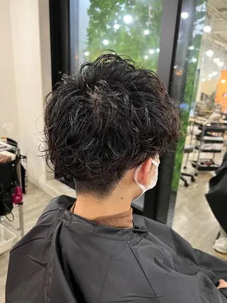 ショート パーマ メンズ 韓国風 くすみカラー パーマKOUKIのヘアスタイル