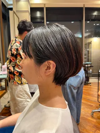 ショート ｼｮｰﾄｶｯﾄ 梅田 山下　すみれのヘアスタイル